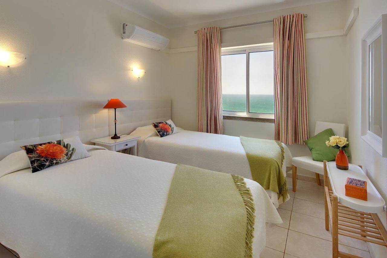 אלבופיירה Inn The Beach Apartments מראה חיצוני תמונה